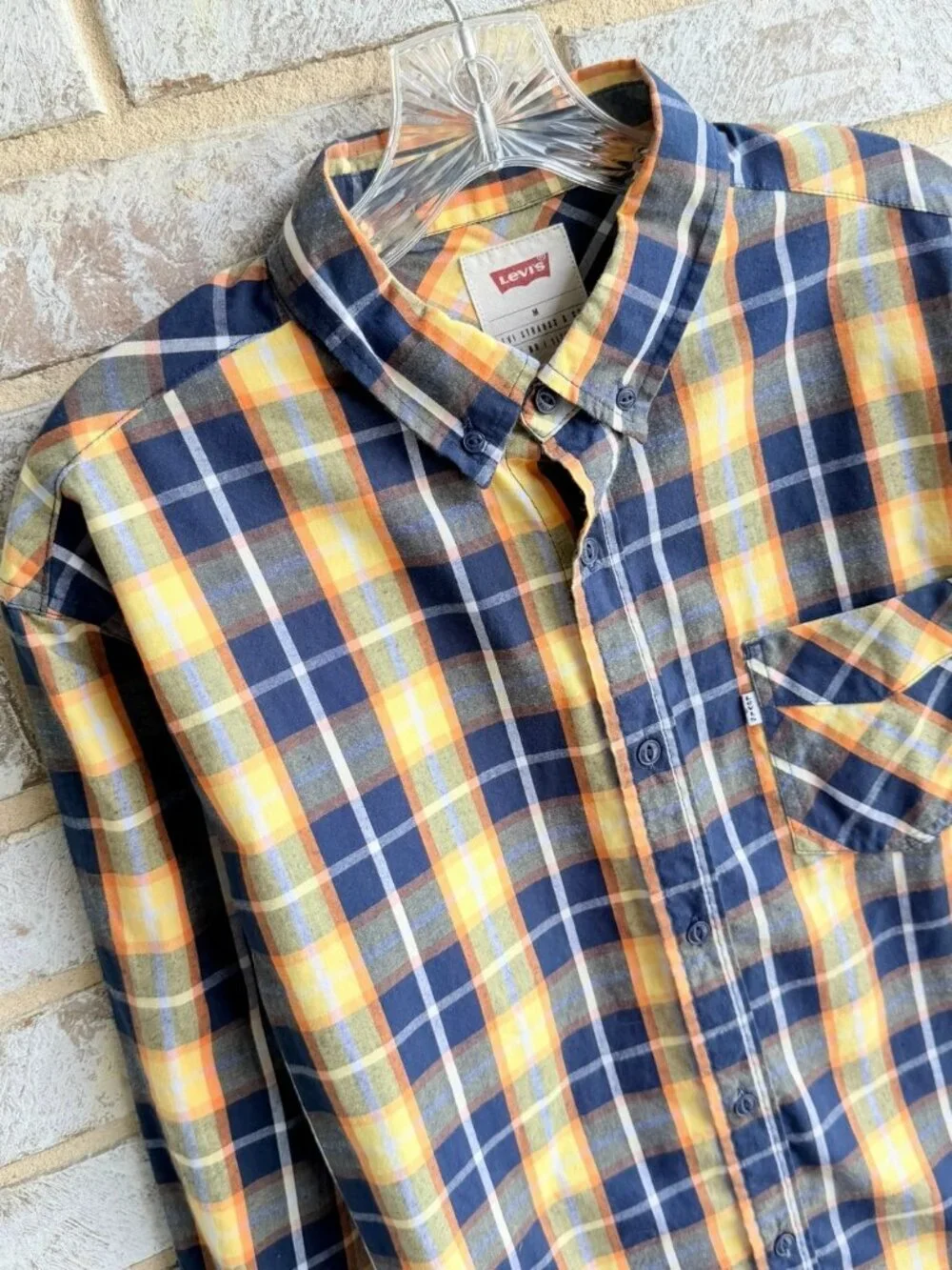 Levi's Long Sleeve Button Up Collared Multicolor Plaid Shirt Men's Size M